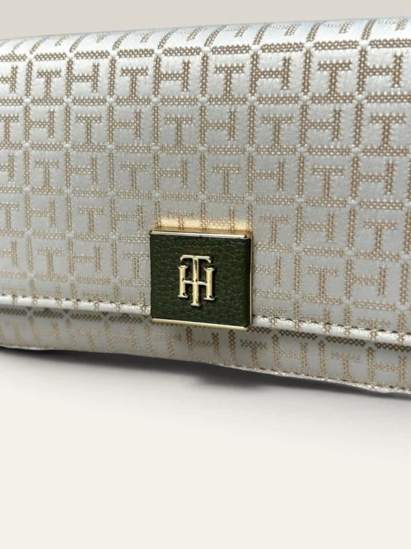 Tommy3 NWT Tommy Hilfiger Monogram Crossbody Bag Beige & Green Purse
